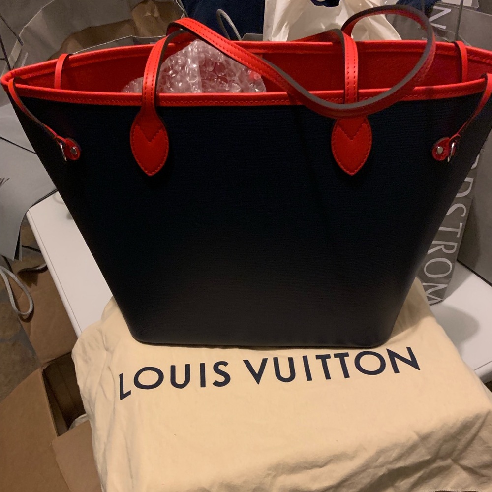 Lv neverfull mm retail price 2090